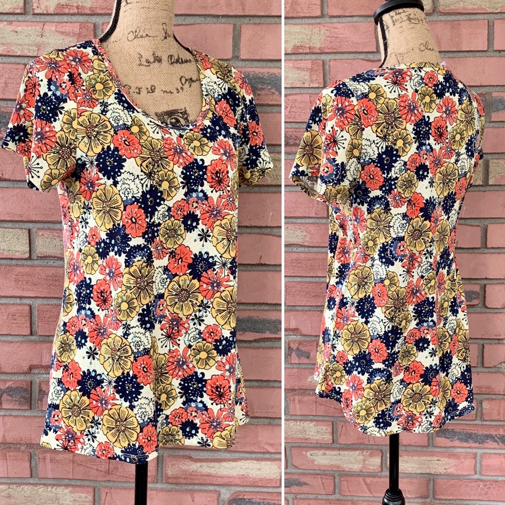 Lularoe Classic Tee Spring Floral Small